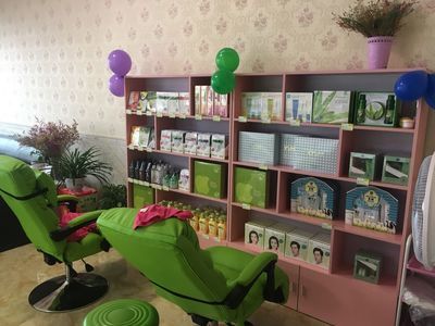 小資生活化妝品加盟店 體驗(yàn)式營(yíng)銷與醫(yī)療服務(wù)融合，全面提升顧客服務(wù)質(zhì)量